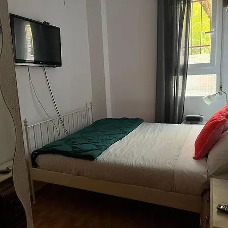 Acogedoras Habitaciones En Madrid Exterior photo